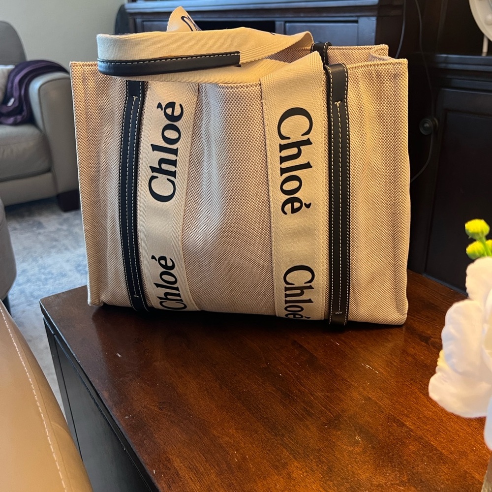 Authentic CHLOÉ Beige and Navy/black Leather Trim Canvas Tote Bag - Picture 4 of 17